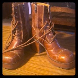 Cognac Women’s Harley Davidson boots 8.5